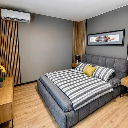 Apartman Modern 2 Bedroom With Big Terrace