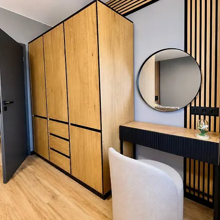 Modern 2 Bedroom With Big Terrace Szveti Vlasz
